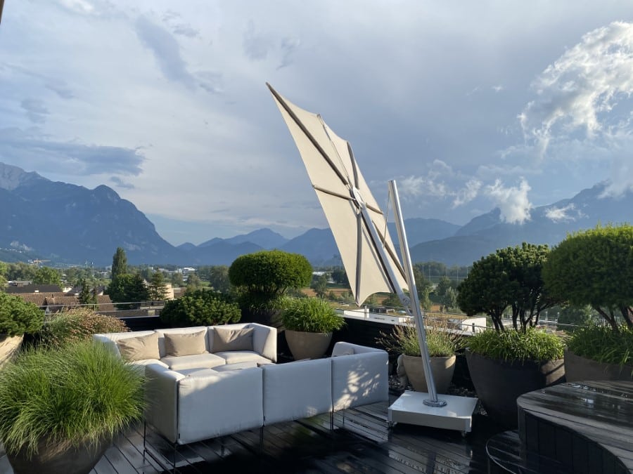 Umbrosa Cantilever Umbrella Spectra - Shades by Design