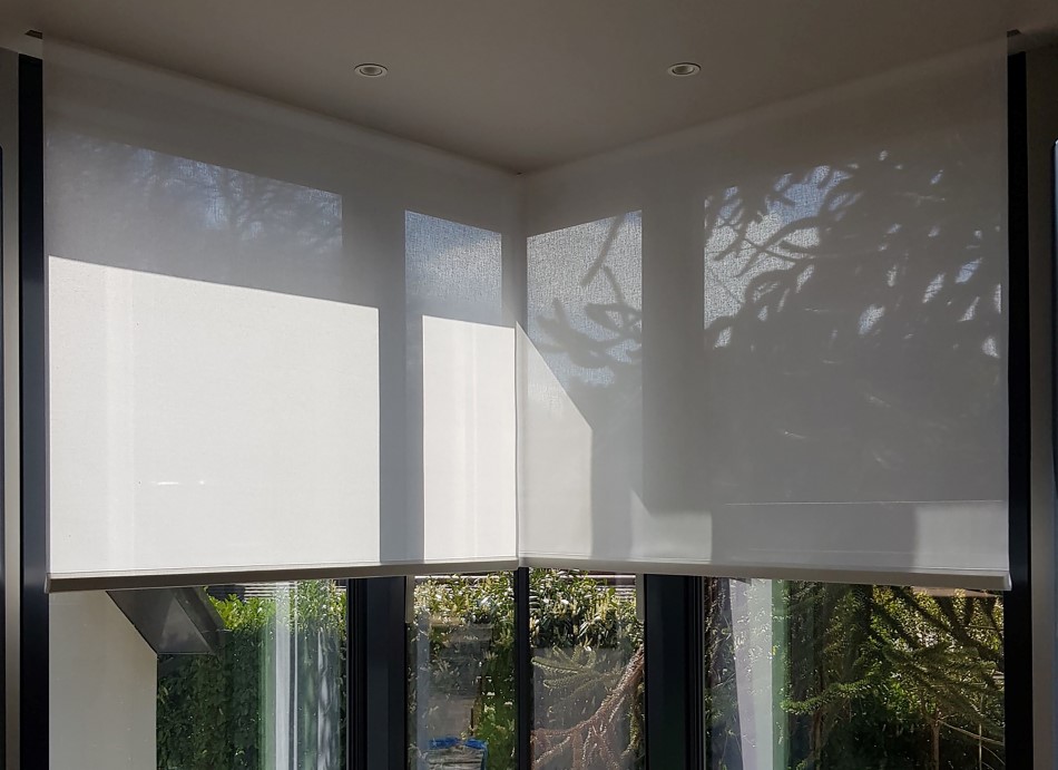 Beautiful Blind space shade for Roof Window